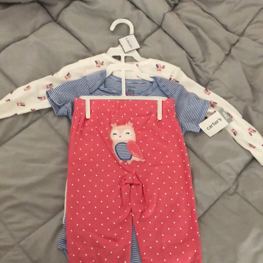 NWT Carter’s 3 piece 24m set